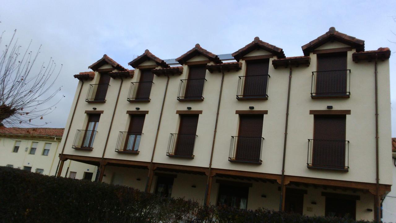 La Casa De Los Soportales Mansilla de las Mulas Buitenkant foto